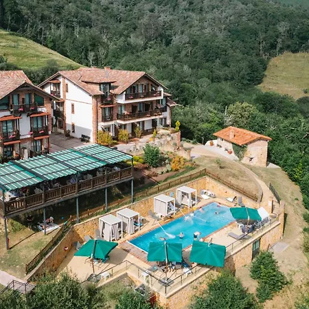 Cerro La Nina Hotel Beceña