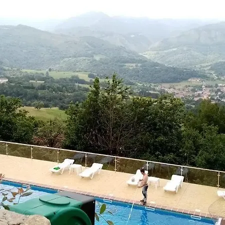 فندق Cerro La Nina 4*