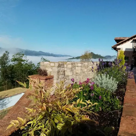 Cerro La Nina فندق Beceña