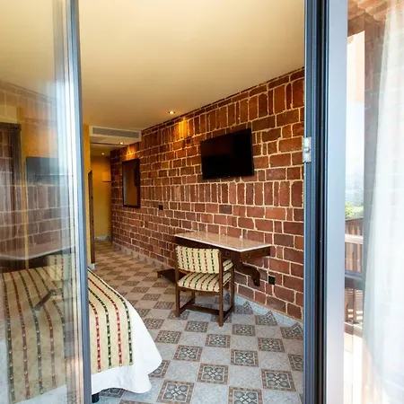 Cerro La Nina Hotel Beceña